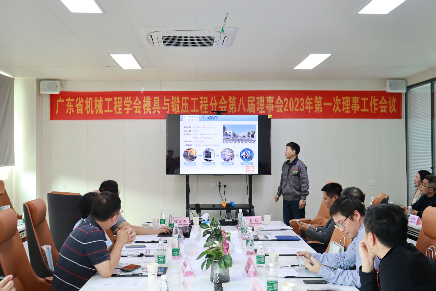 3b85fb82f24489dcff0219e53393d74.jpg 3b85fb82f24489dcff0219e53393d74.jpg